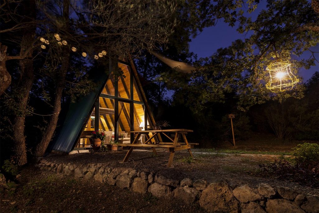 the oak house exterior night
