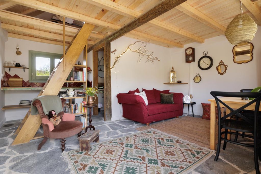 8R7A2955moonlight cottage vradi estate