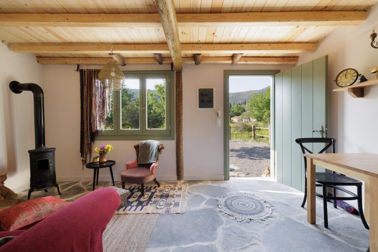 8R7A5597moonlight cottage vradi estate