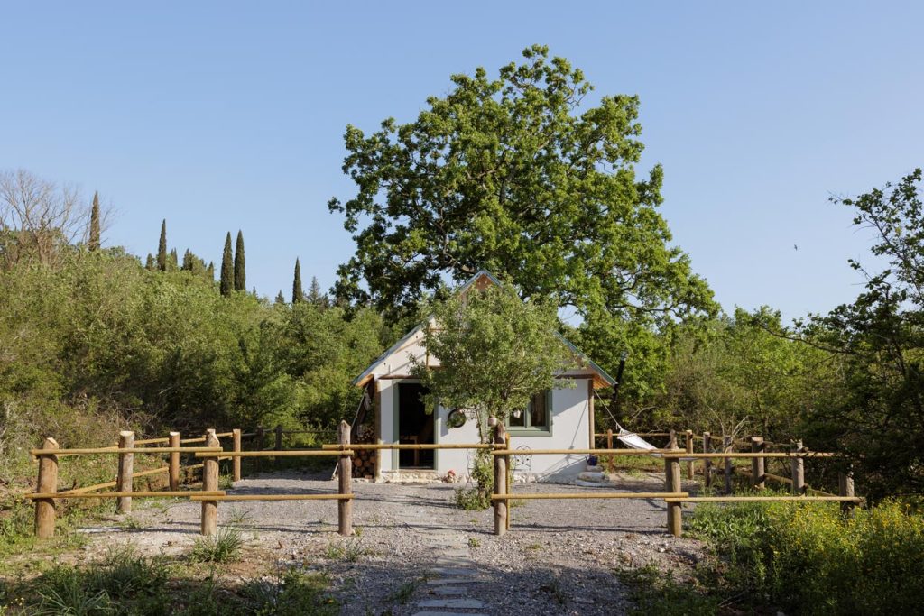 8R7A5617moonlight cottage vradi estate