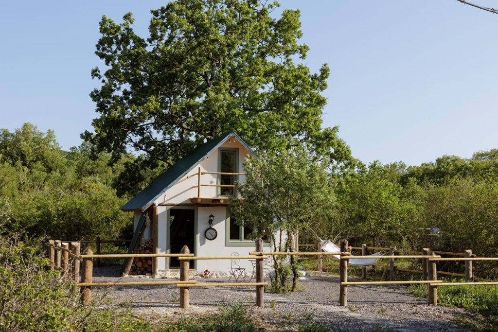8R7A5619moonlight cottage vradi estate