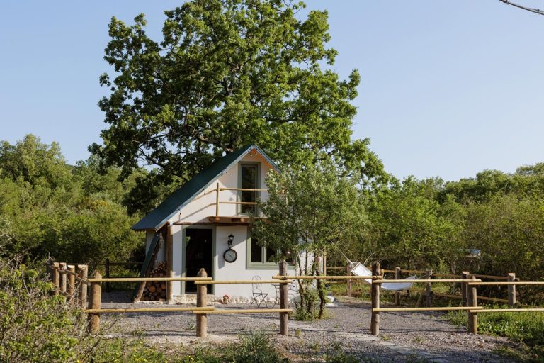8R7A5619moonlight cottage vradi estate